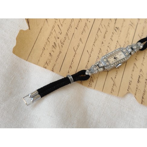 Vintage Strap Women's Watch